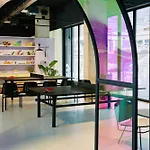 Aparthotel The Social Hub Extended