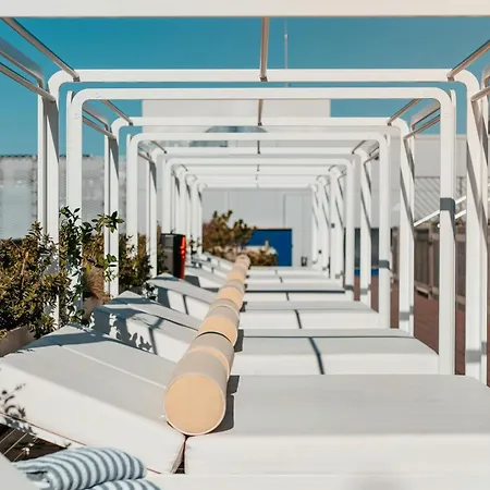 The Social Hub Extended Apartahotel 3*