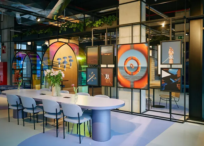 The Social Hub Extended Aparthotel San Sebastian