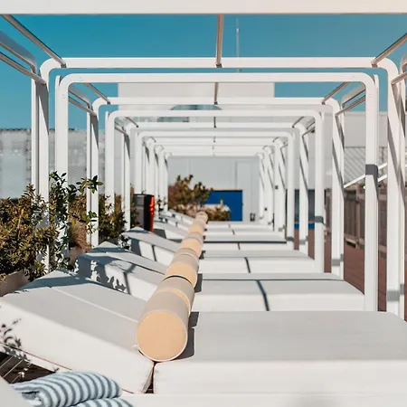 The Social Hub Extended Apartmanhotel 3*