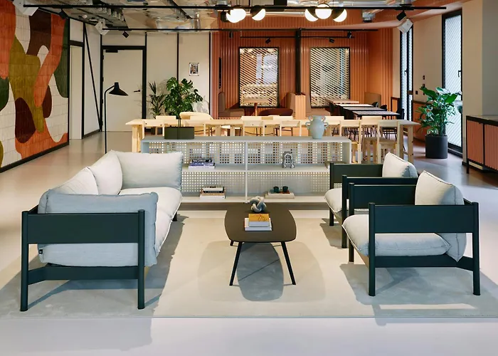 The Social Hub Extended 3*