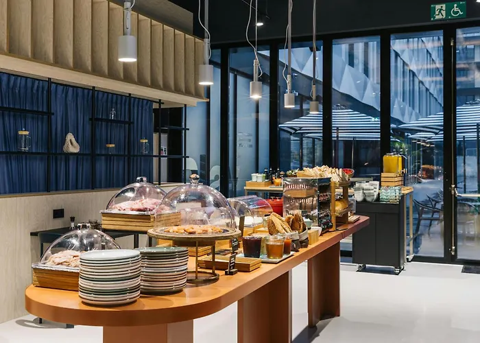 The Social Hub Extended 3* San Sebastian