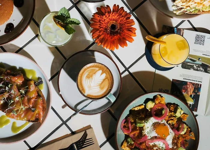 Aparthotel The Social Hub Extended San Sebastian