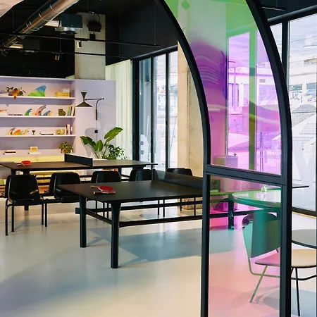 Aparthotel The Social Hub Extended 3*