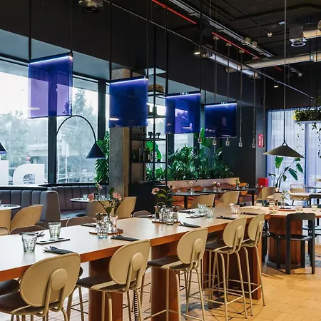 Apartmanhotel The Social Hub Extended 3*