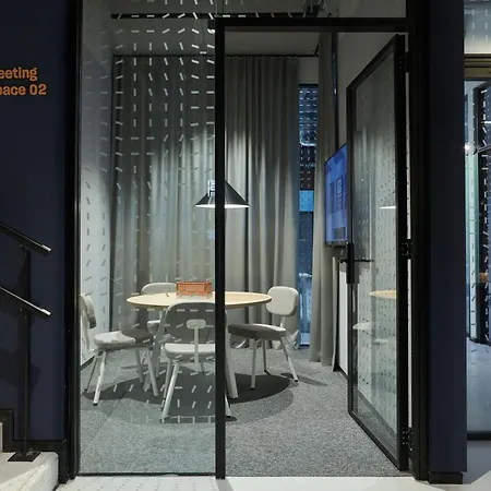 The Social Hub Extended San Sebastián