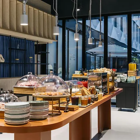 The Social Hub Extended 3* San Sebastián